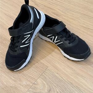 New Balance Little Kids Fresh Foam 650 Bungee Lace with Top Strap - 13